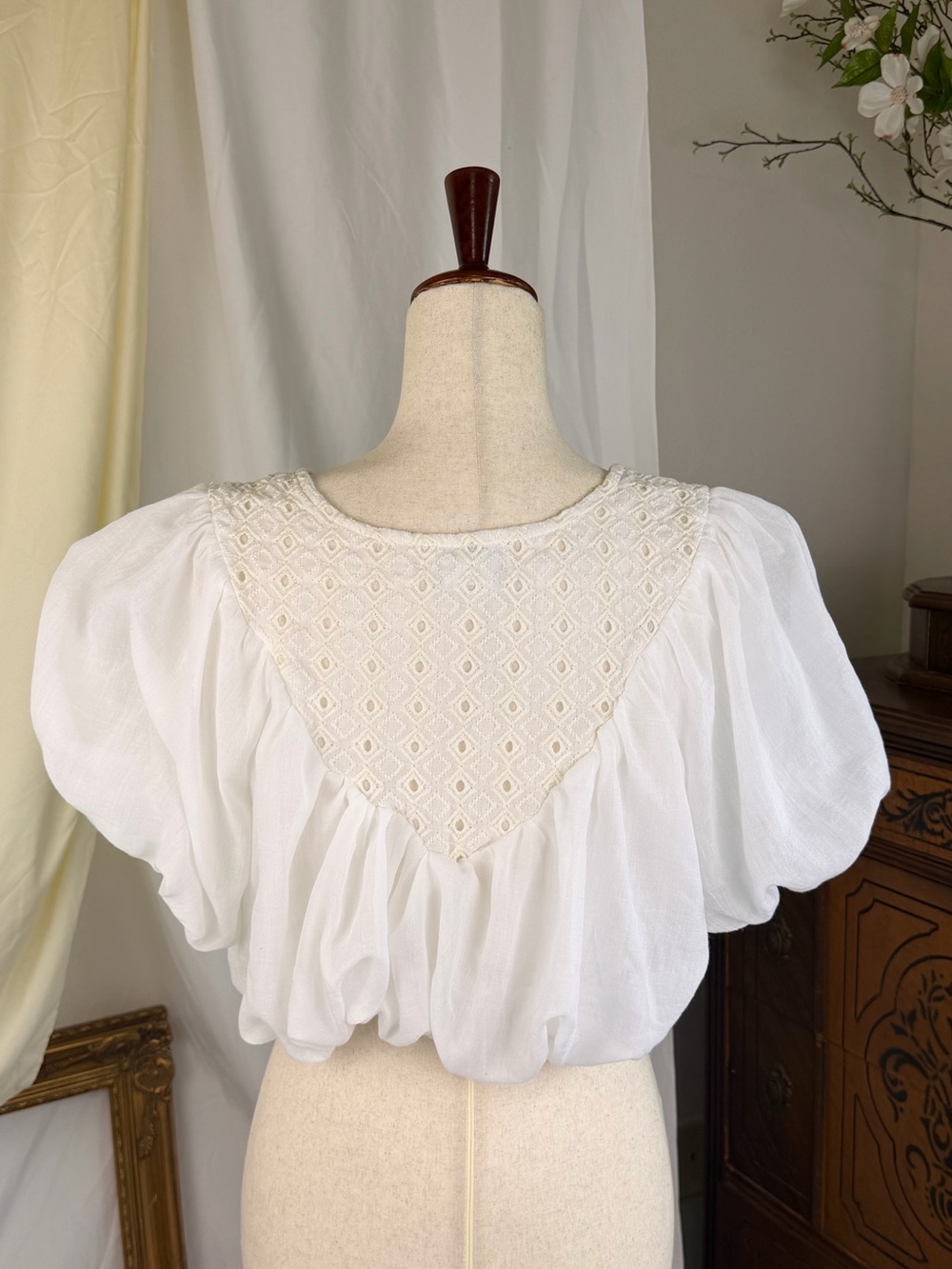 Puffy Sleeves Airy Bohemian White Embroidered Peasant Fairy Crop Top Cottagecore - Picture 3 of 4